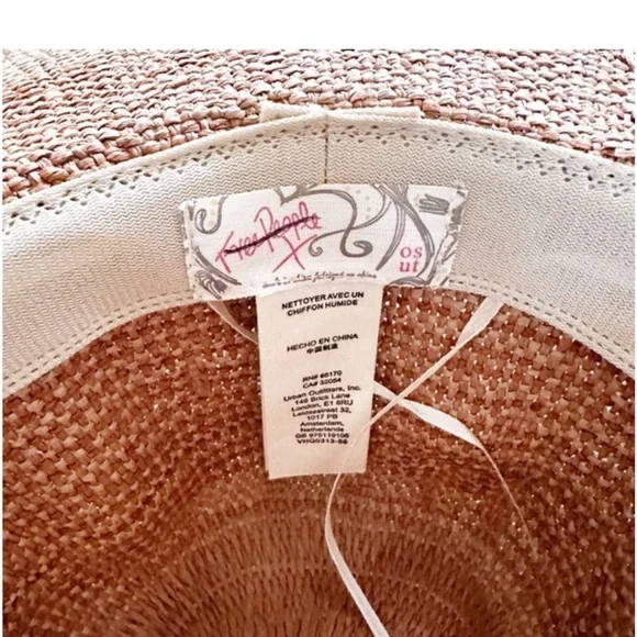 Free People Soft Spoken Packable Hat in Tan Combo Retail$68 NWOT - Picture 7 of 7